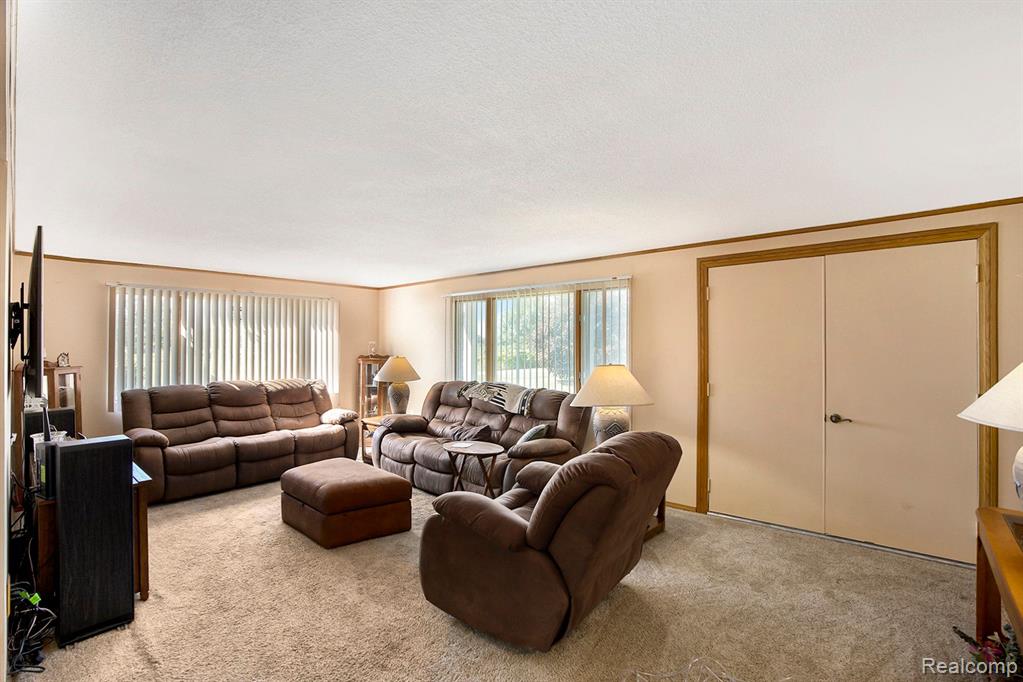 14775 Hough Road Allenton, MI 48002 - Photo 13 of 33