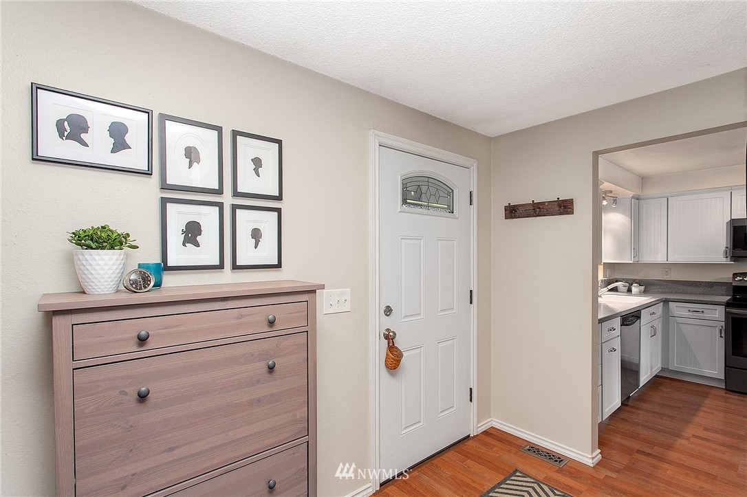 3323 198th Place Southeast Bothell, WA 98012 - Photo 17 of 22