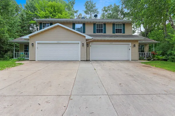 $549,800 | 1637 Gabertfield Court, Suamico, WI 54173