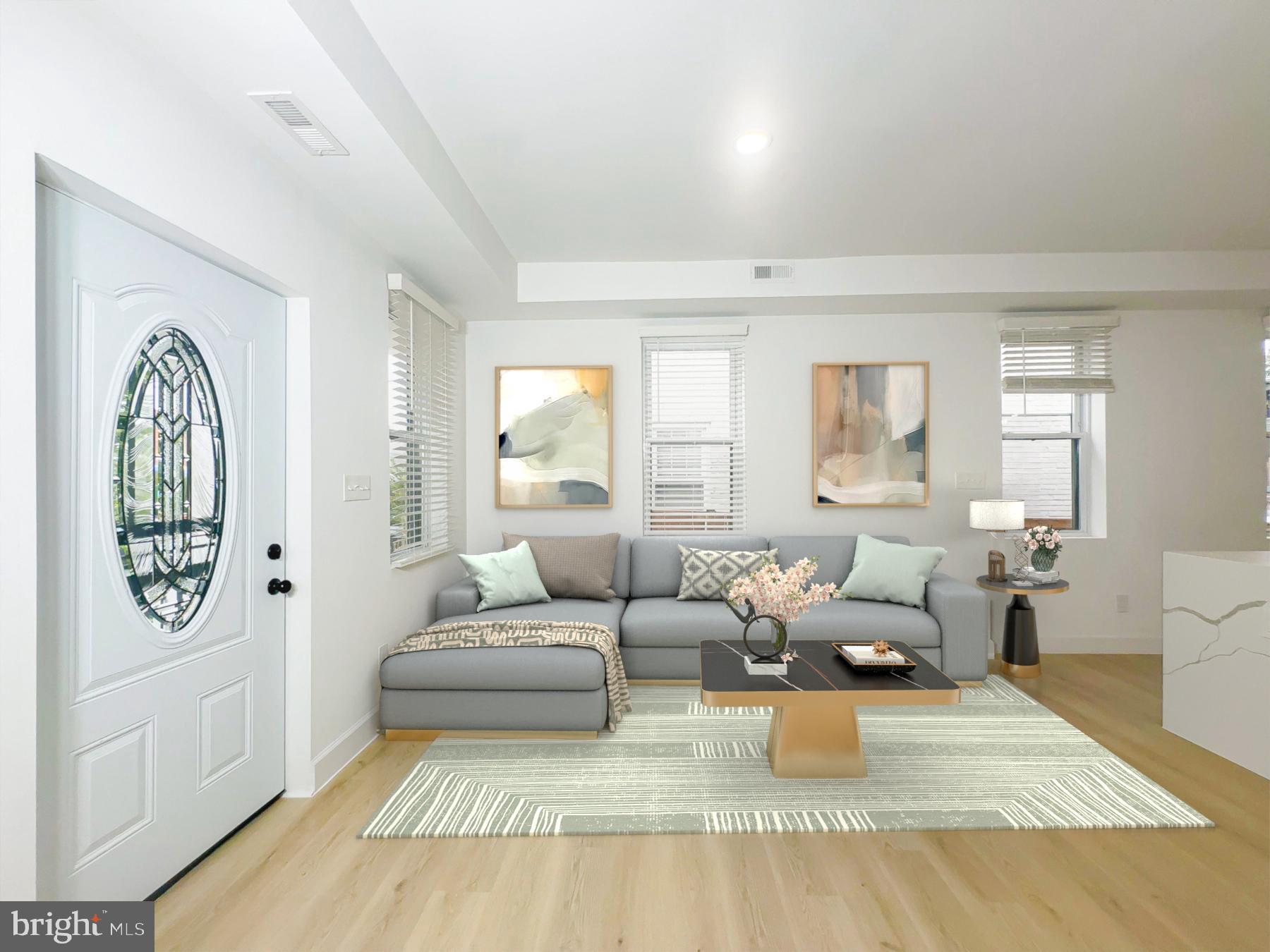 730 Sheridan Street Northwest Washington, DC 20011 - Photo 4 of 17 Foyer/Living Room