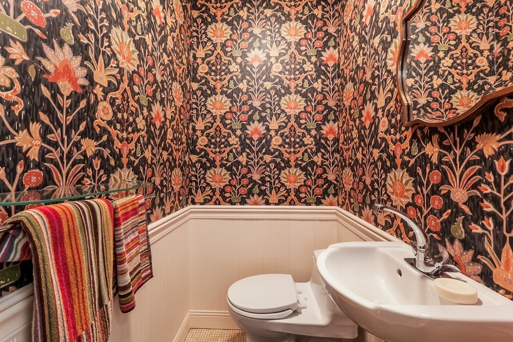 17 Bridle Path Canton, MA 02021 - Photo 24 of 30 Gallery Image 24
