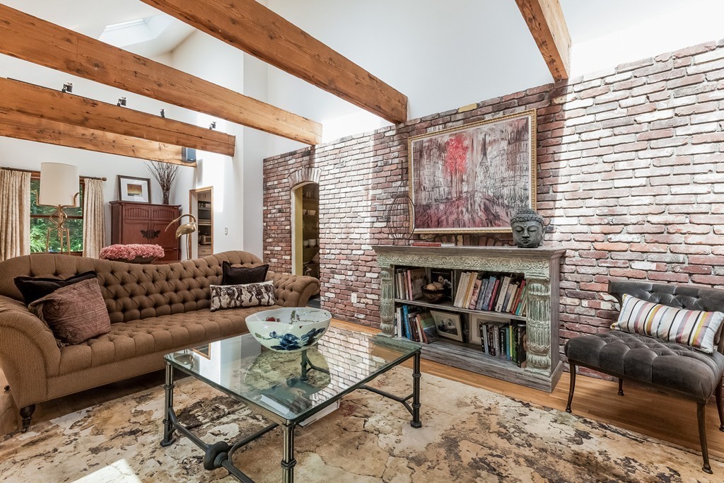 17 Bridle Path Canton, MA 02021 - Photo 4 of 30 Gallery Image 4