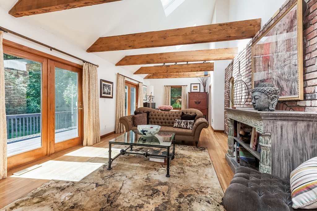 17 Bridle Path Canton, MA 02021 - Photo 5 of 30 Gallery Image 5