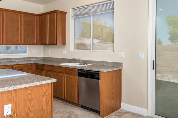 $2,499 | 5242 Spring Canyon Street, North Las Vegas, NV 89081