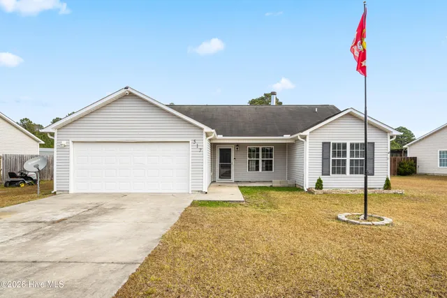 $255,000 | 517 Cherry Blossom Lane, Richlands, NC 28574