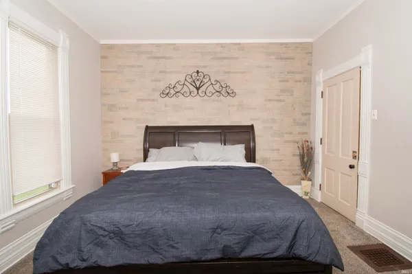 $275,000 | 203 Sargent Street, Kendallville, IN 46755