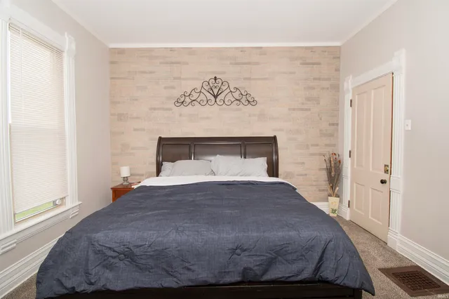 $289,900 | 203 Sargent Street, Kendallville, IN 46755