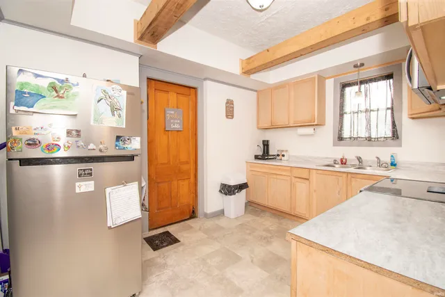 $289,900 | 203 Sargent Street, Kendallville, IN 46755