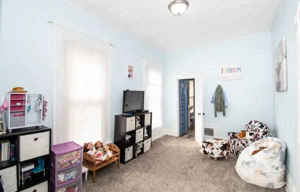 $275,000 | 203 Sargent Street, Kendallville, IN 46755