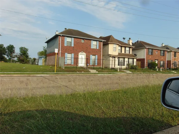 $1,795 | 8603 Rustling Leaves Drive, Houston, TX 77083