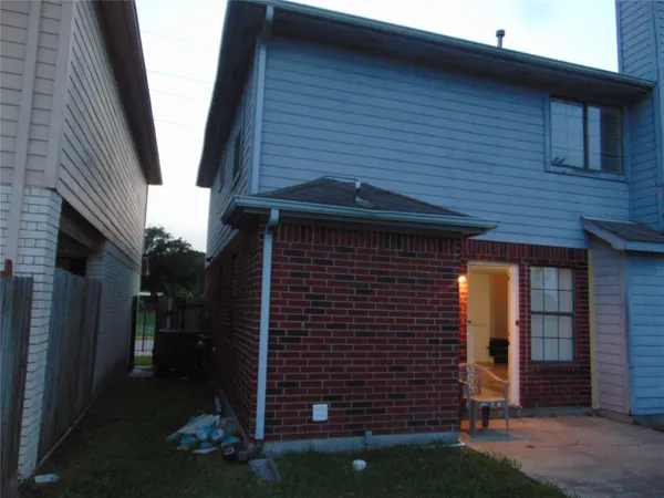 $1,795 | 8603 Rustling Leaves Drive, Houston, TX 77083