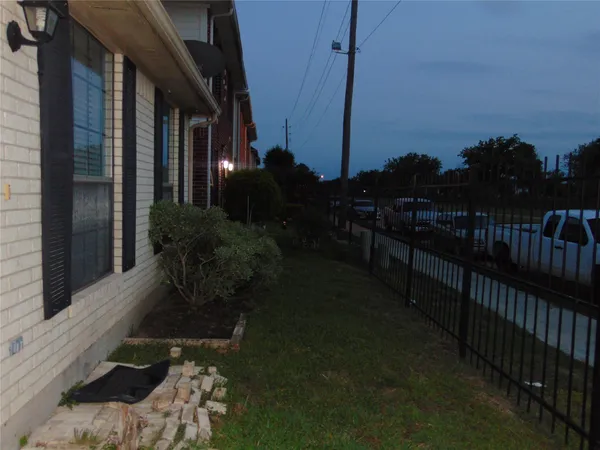 $1,795 | 8603 Rustling Leaves Drive, Houston, TX 77083