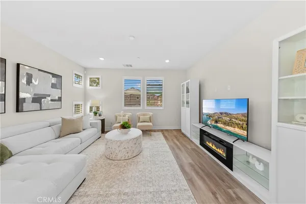 $1,830,000 | 640 Athos, Lake Forest, CA 92630