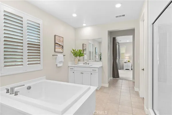 $1,830,000 | 640 Athos, Lake Forest, CA 92630