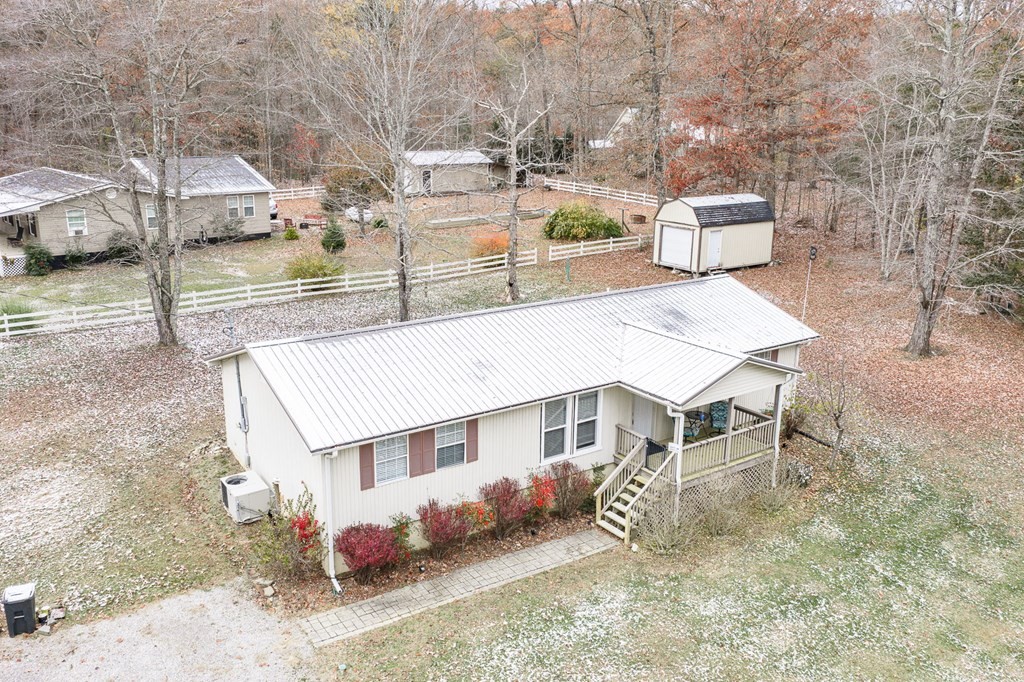 19 Honeysuckle Road Pikeville, TN 37367 - Photo 17 of 26 Gallery Image 17