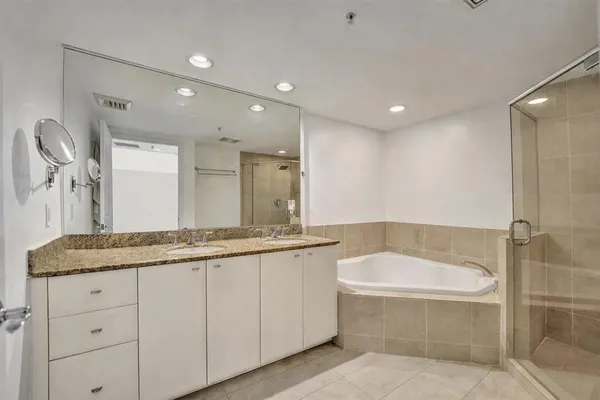 $2,800 | 600 West Las Olas Boulevard, Unit 1020N, Fort Lauderdale, FL 33312