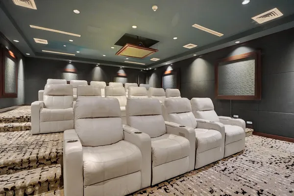 $2,800 | 600 West Las Olas Boulevard, Unit 1020N, Fort Lauderdale, FL 33312