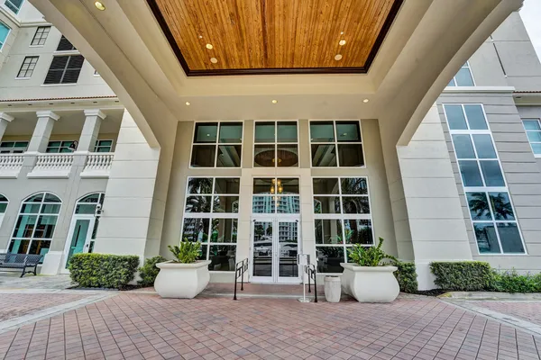 $2,800 | 600 West Las Olas Boulevard, Unit 1020N, Fort Lauderdale, FL 33312