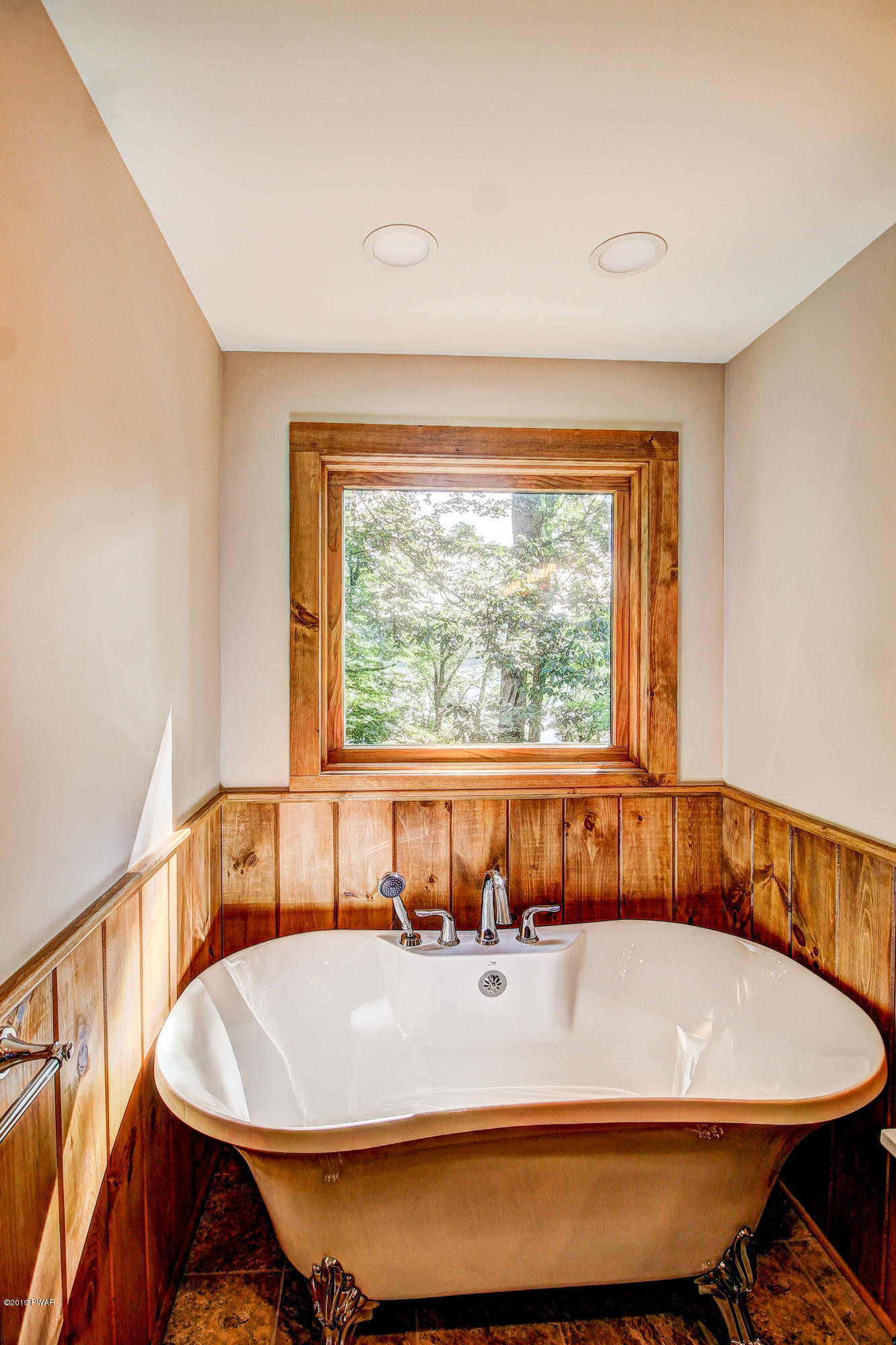 46 Glen Road Lake Ariel, PA 18436 - Photo 30 of 62 Master Bath