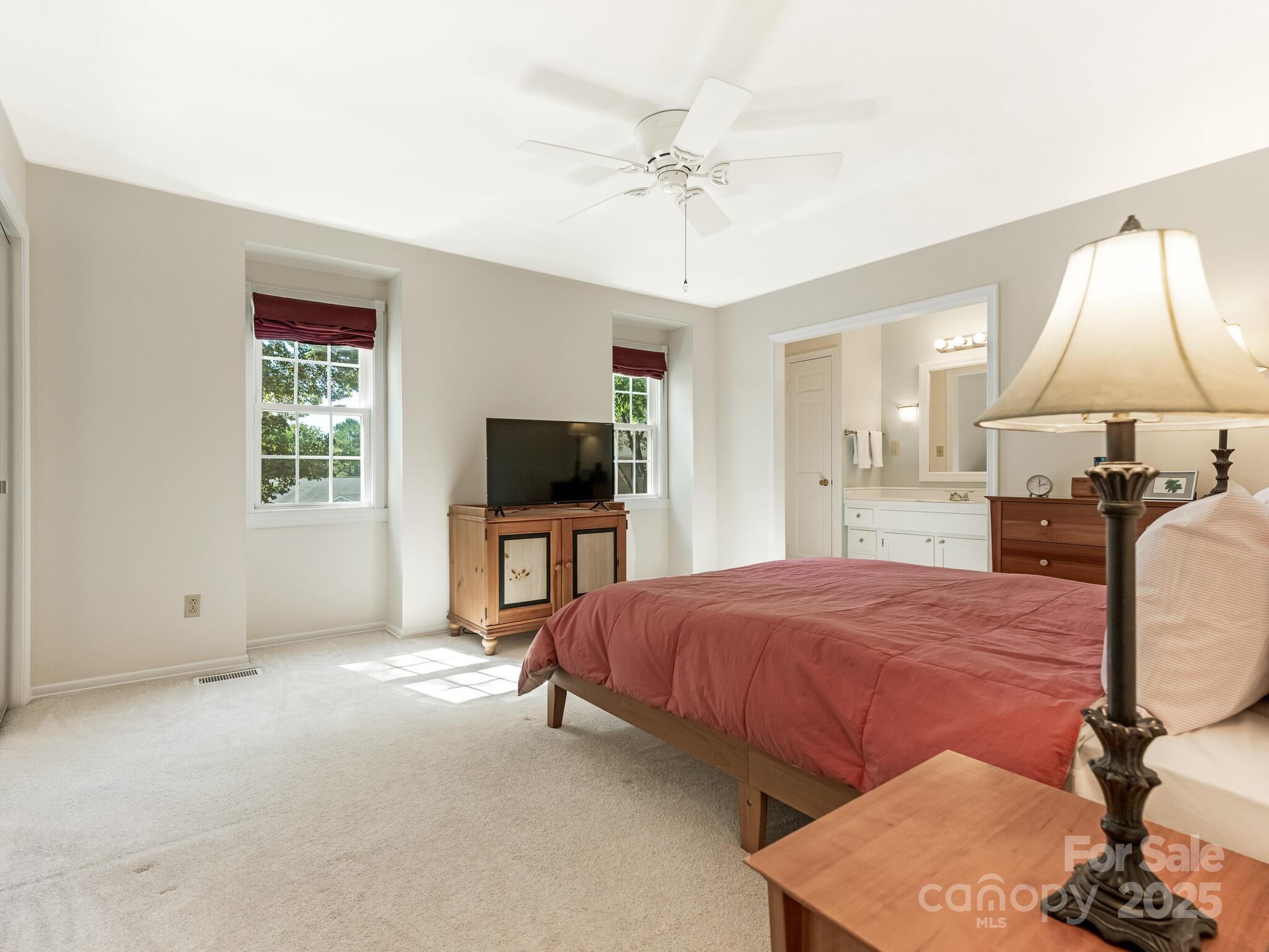 8068 Knights Bridge Road Charlotte, NC 28210 - Photo 13 of 22 Gallery Image 13