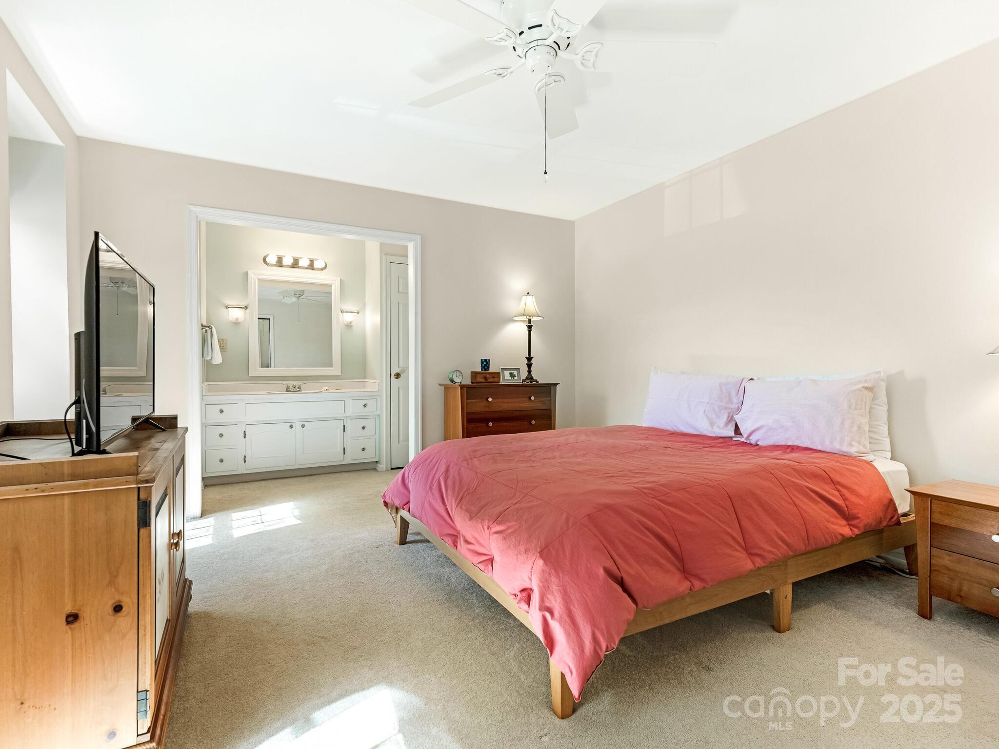 8068 Knights Bridge Road Charlotte, NC 28210 - Photo 14 of 22 Gallery Image 14