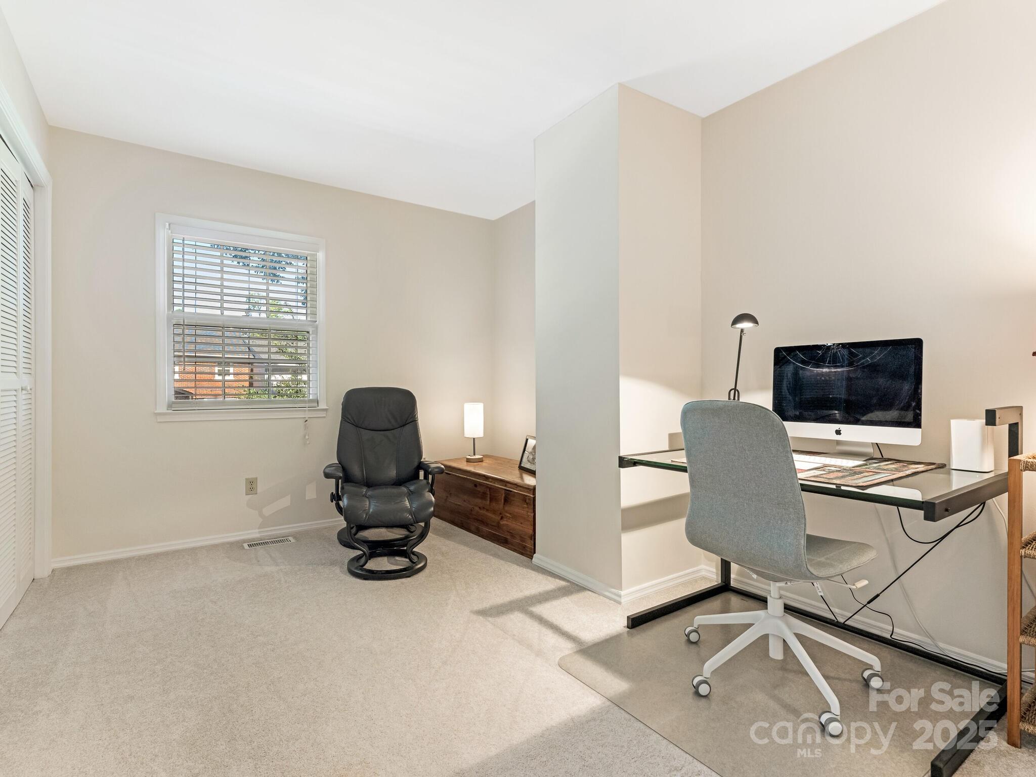 8068 Knights Bridge Road Charlotte, NC 28210 - Photo 16 of 22 Gallery Image 16