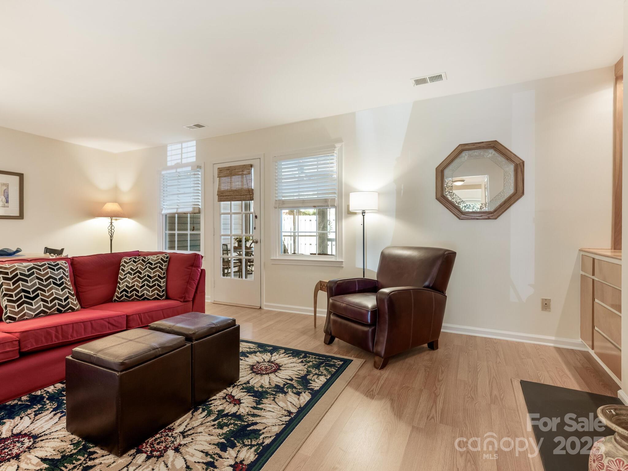 8068 Knights Bridge Road Charlotte, NC 28210 - Photo 8 of 22 Gallery Image 8