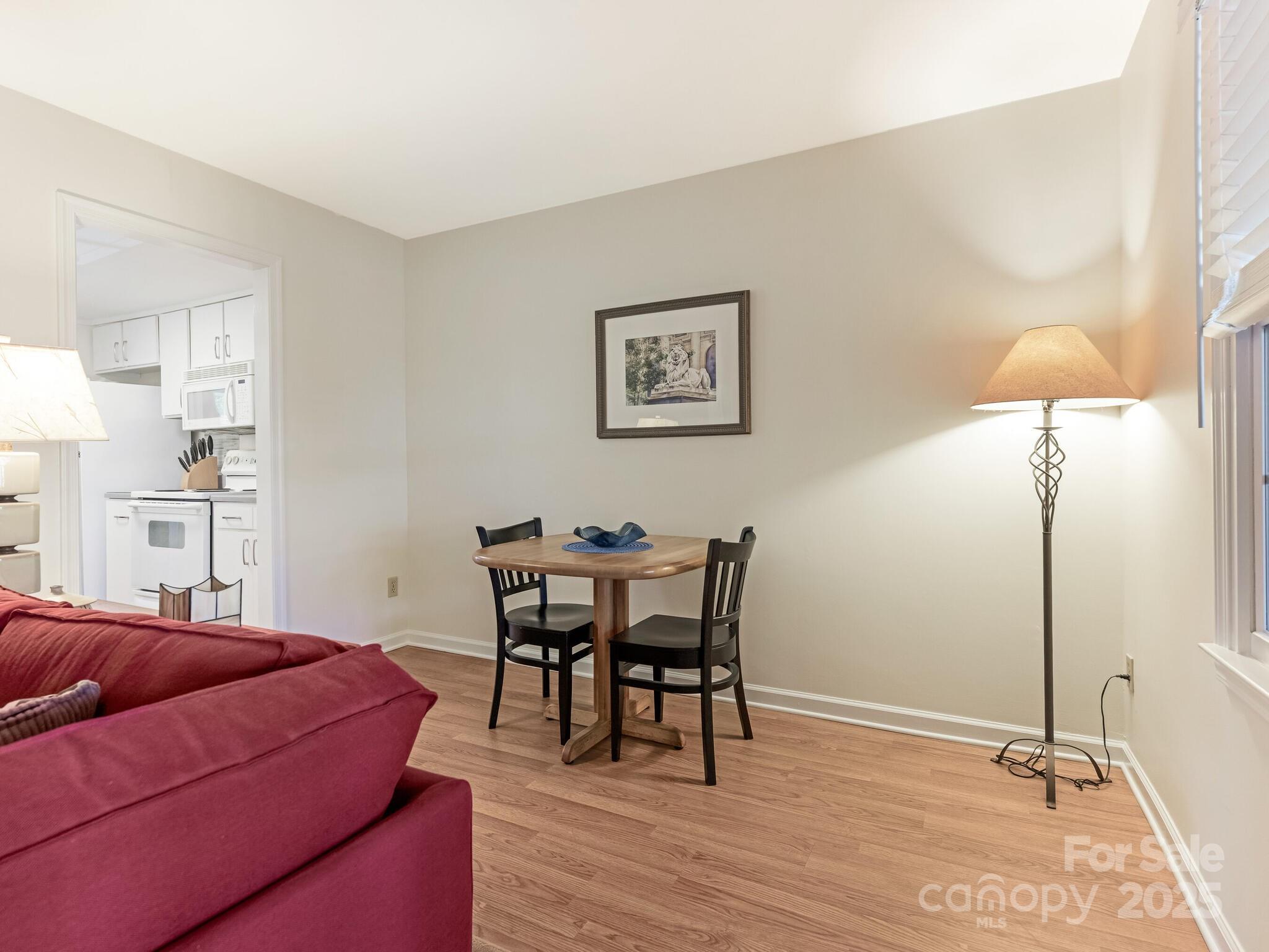 8068 Knights Bridge Road Charlotte, NC 28210 - Photo 10 of 22 Gallery Image 10