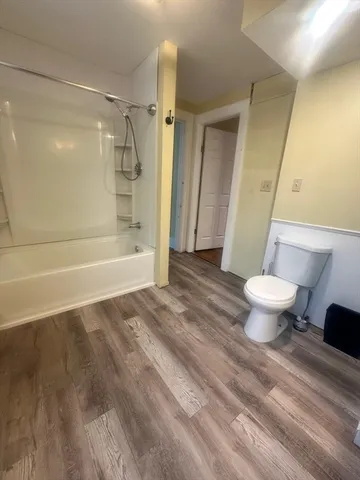 $2,300 | 163 Austin Street, Unit 2, Worcester, MA 01609