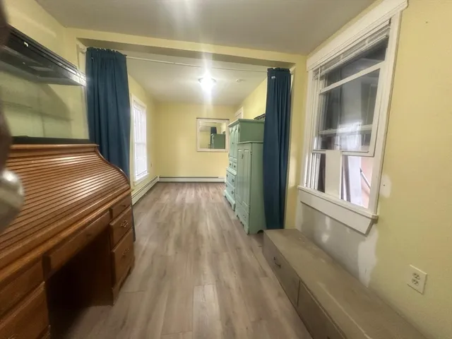 $2,300 | 163 Austin Street, Unit 2, Worcester, MA 01609