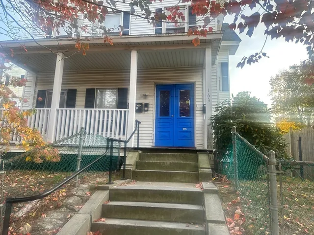 $2,300 | 163 Austin Street, Unit 2, Worcester, MA 01609