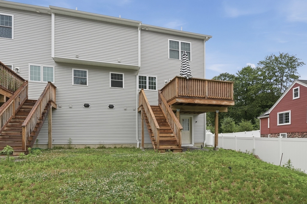 670 Burncoat Street, Unit A Worcester, MA 01606 - Photo 32 of 37
