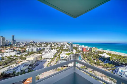 $2,750,000 | 400 South Pointe Drive, Unit 2310, Miami Beach, FL 33139