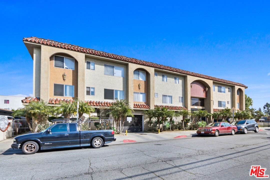 14108 Doty Avenue, Unit 13 Hawthorne, CA 90250 - Photo 11 of 19