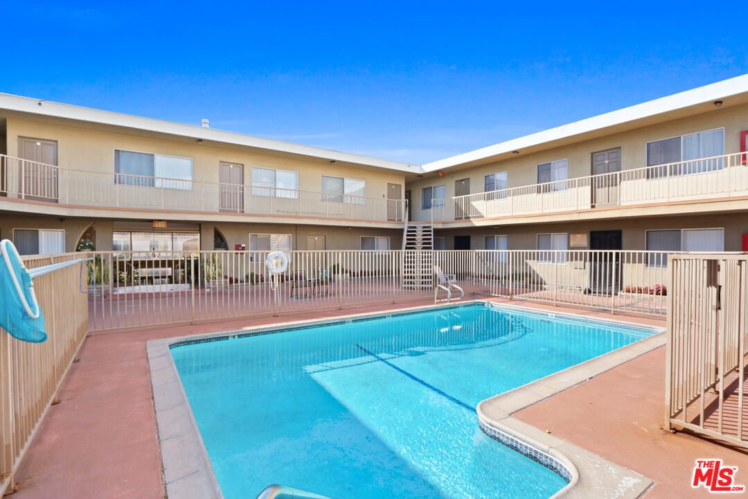 14108 Doty Avenue, Unit 13 Hawthorne, CA 90250 - Photo 13 of 19