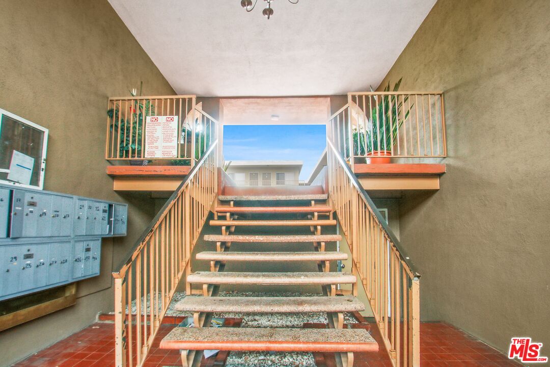 14108 Doty Avenue, Unit 13 Hawthorne, CA 90250 - Photo 14 of 19