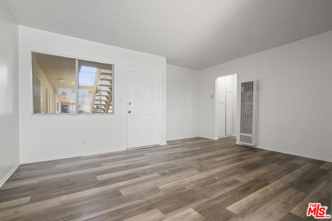 14108 Doty Avenue, Unit 13 Hawthorne, CA 90250 - Photo 5 of 19