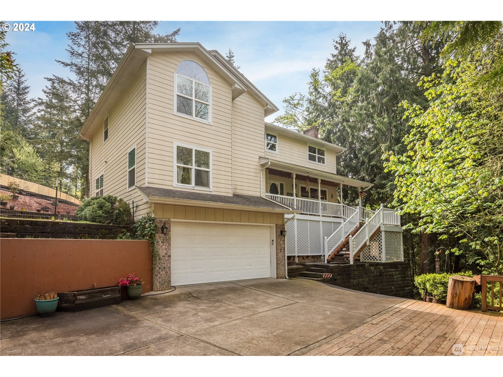4430 Sunset Way Longview, WA 98632 - Photo 1 of 36 Gallery Image 1