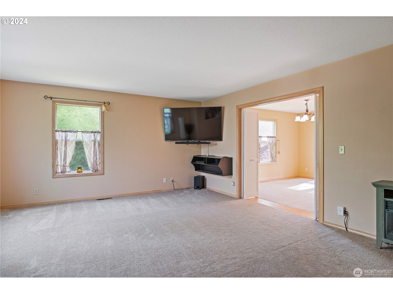 4430 Sunset Way Longview, WA 98632 - Photo 13 of 36 Gallery Image 13