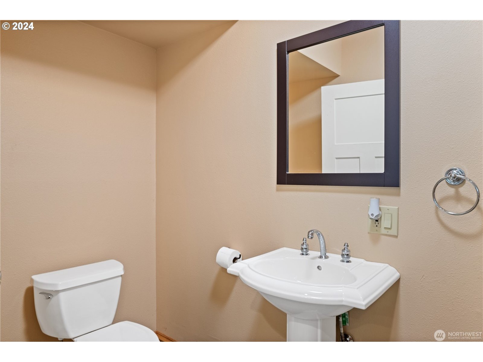 4430 Sunset Way Longview, WA 98632 - Photo 23 of 36 Gallery Image 23