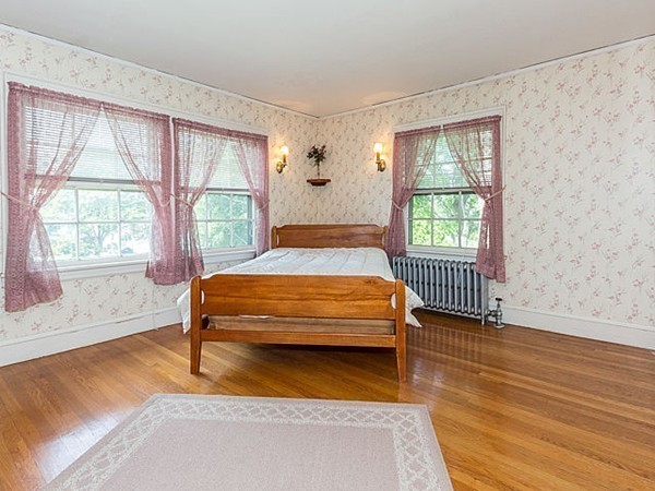 114 Albemarle Road Newton, MA 02460 - Photo 13 of 25