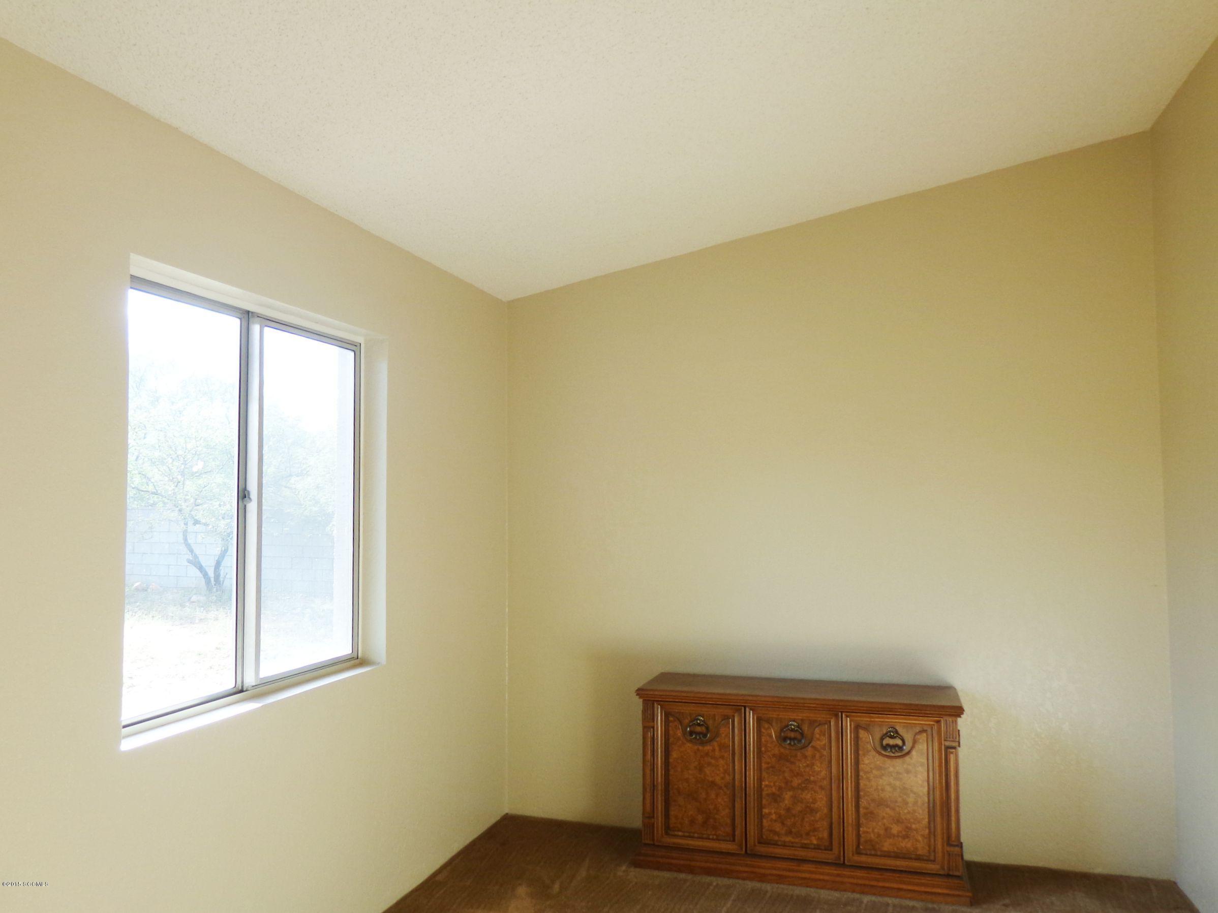 1435 Calle Morelia Rio Rico, AZ 85648 - Photo 4 of 11 Gallery Image 4