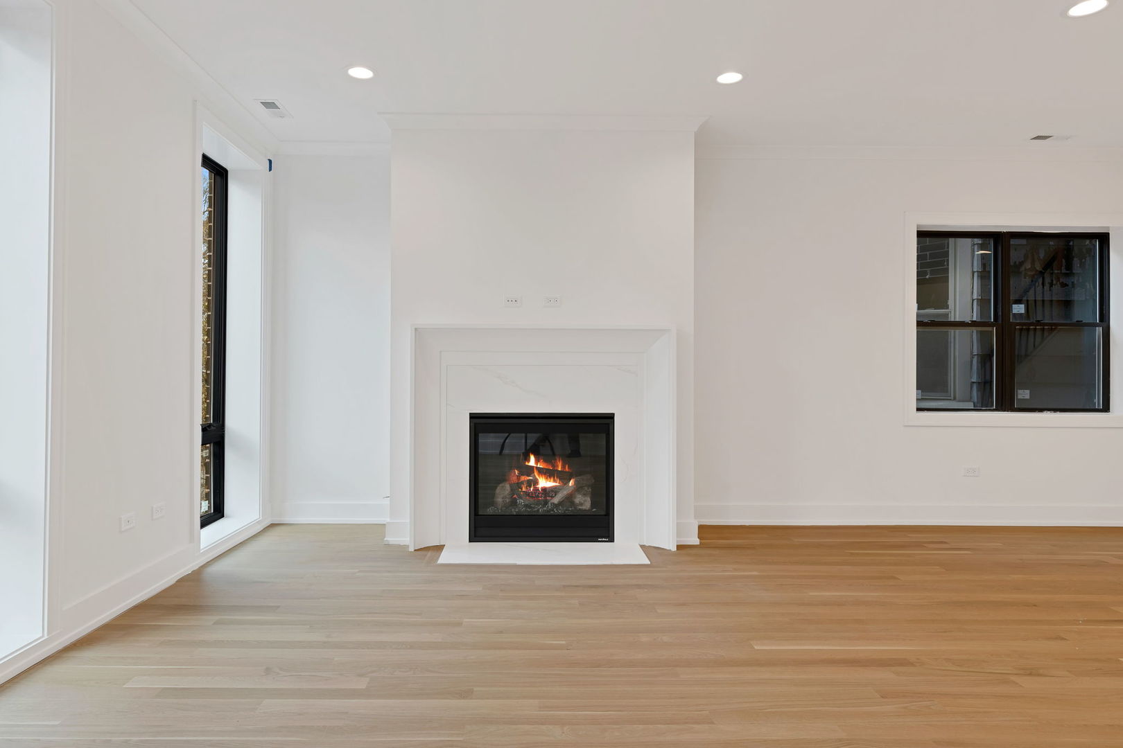 2718 North Racine Avenue, Unit 1 Chicago, IL 60614 - Photo 6 of 11 Gallery Image 6