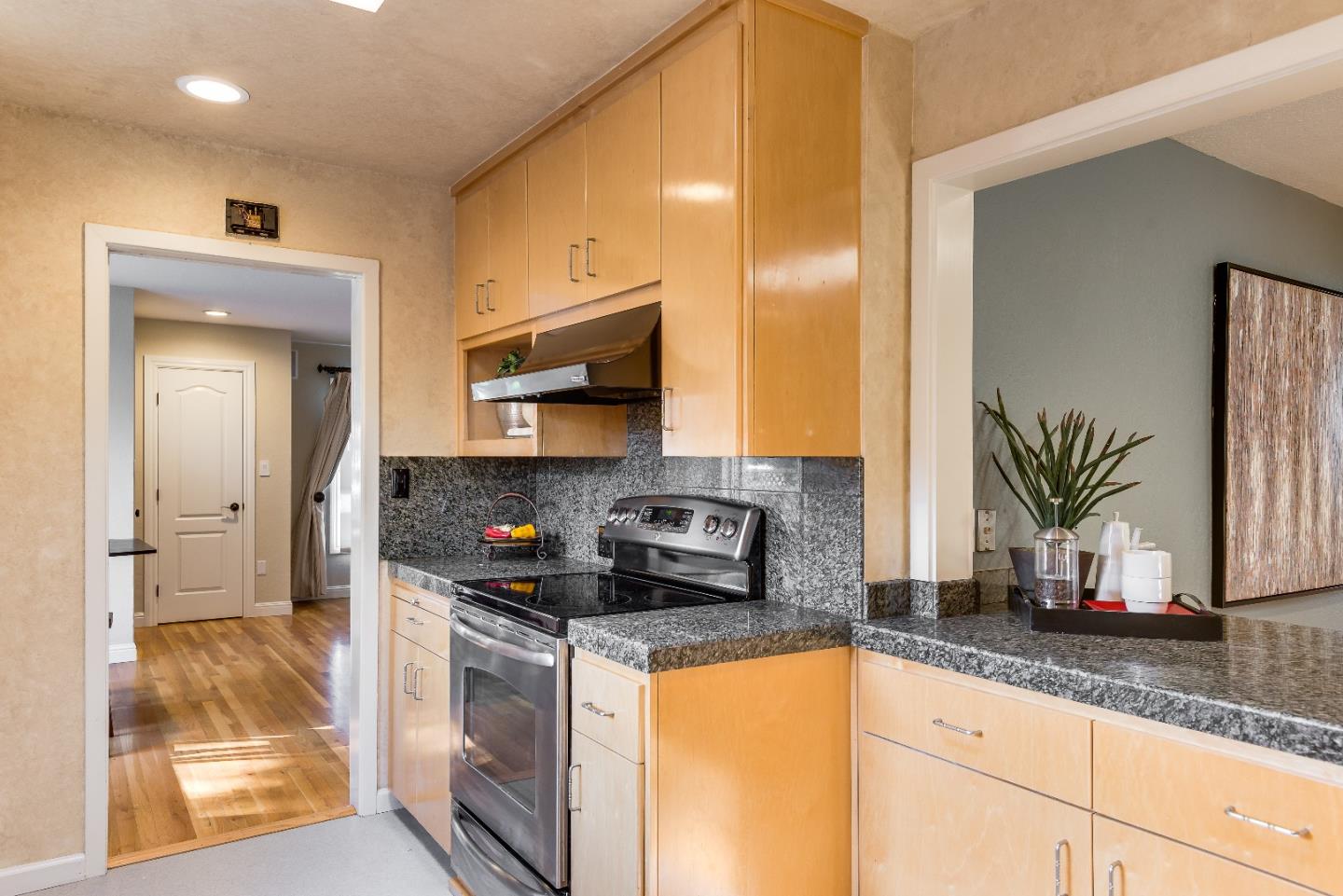 472 Richlee Drive Campbell, CA 95008 - Photo 8 of 23