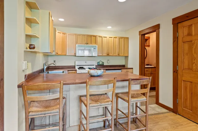 $650,000 | 189 Chelsea-Corinth Road, Washington, VT 05038