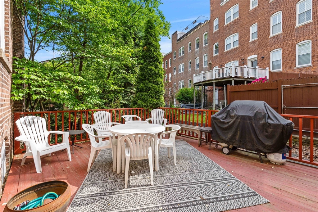 231 Rawson Road, Unit 4 Brookline, MA 02445 - Photo 17 of 21