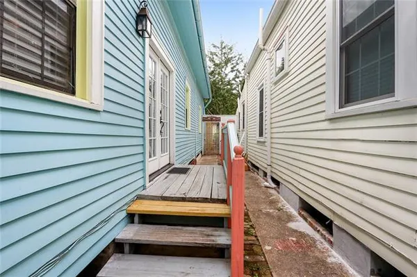 $2,600 | 623 France Street, New Orleans, LA 70117