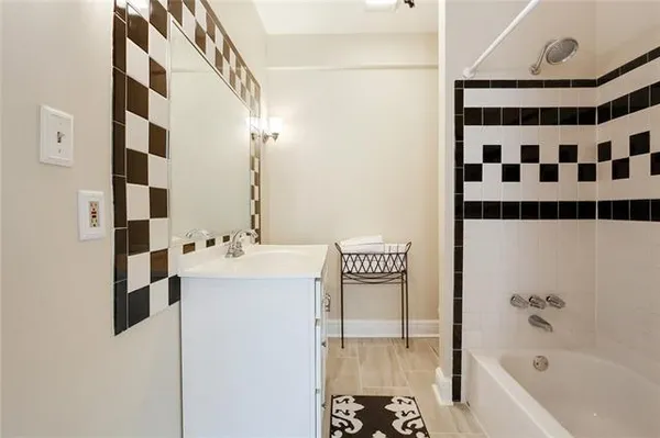 $2,600 | 623 France Street, New Orleans, LA 70117