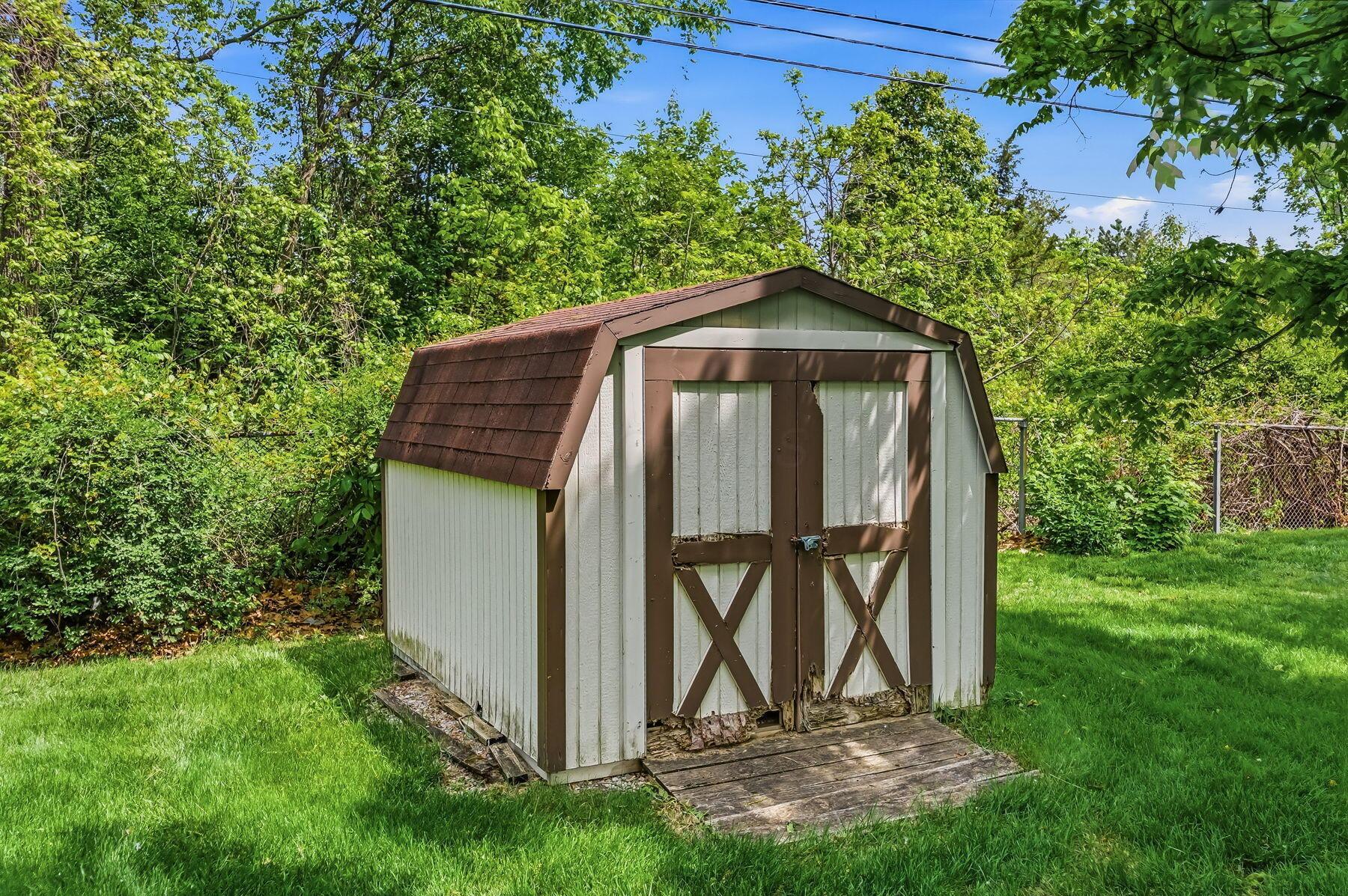 72 Yorkshire Road Delaware, OH 43015 - Photo 5 of 62 Storage Shed