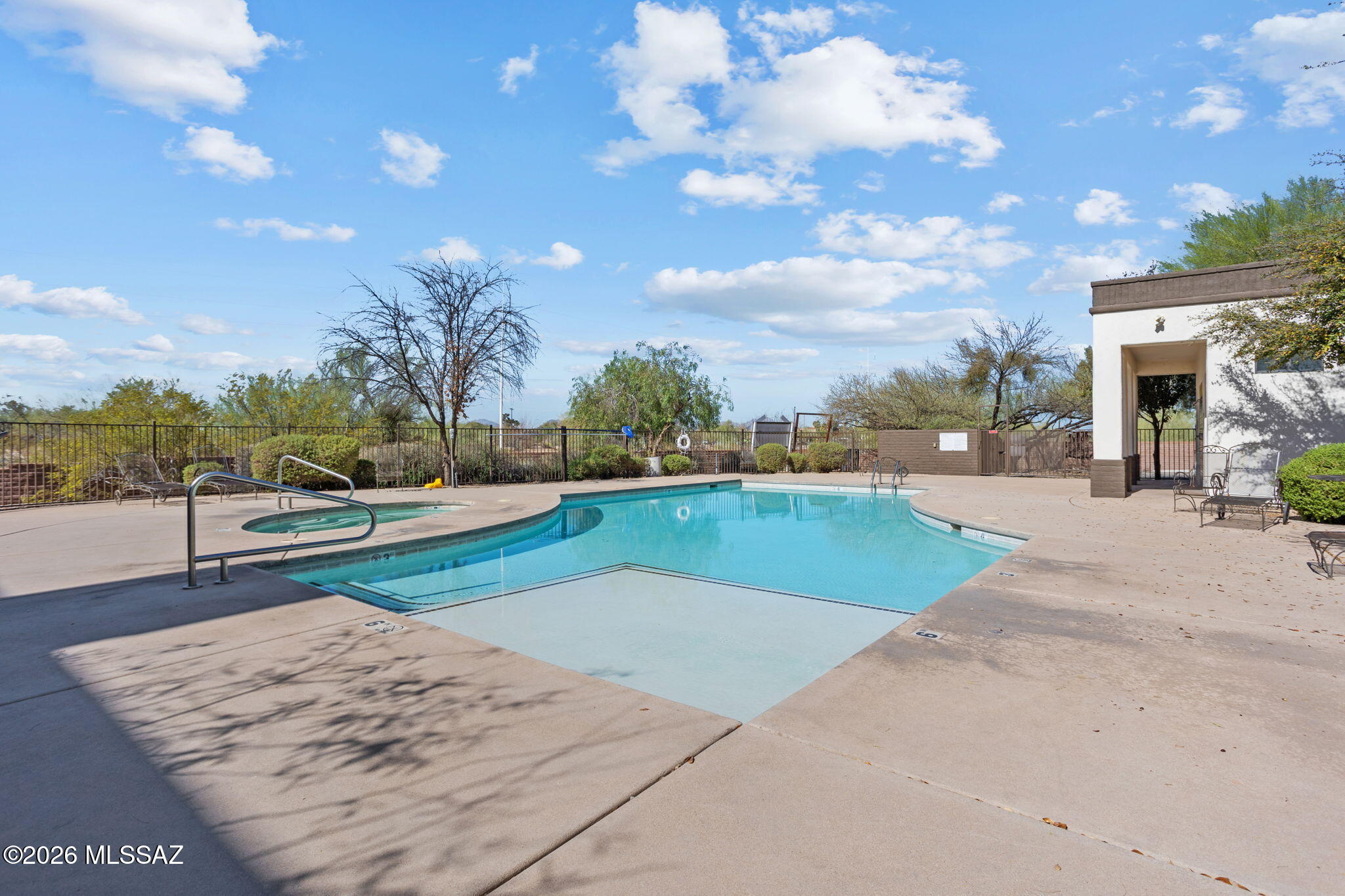 2028 East River Road, Unit 101 Tucson, AZ 85718 - Photo 29 of 30